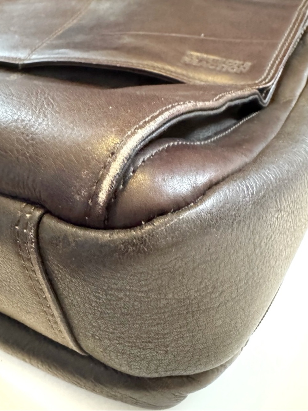 Kenneth Cole 3 for 15 SALE CLEARANCE Brown Leather Laptop Messenger Bag - Picture 6 of 11